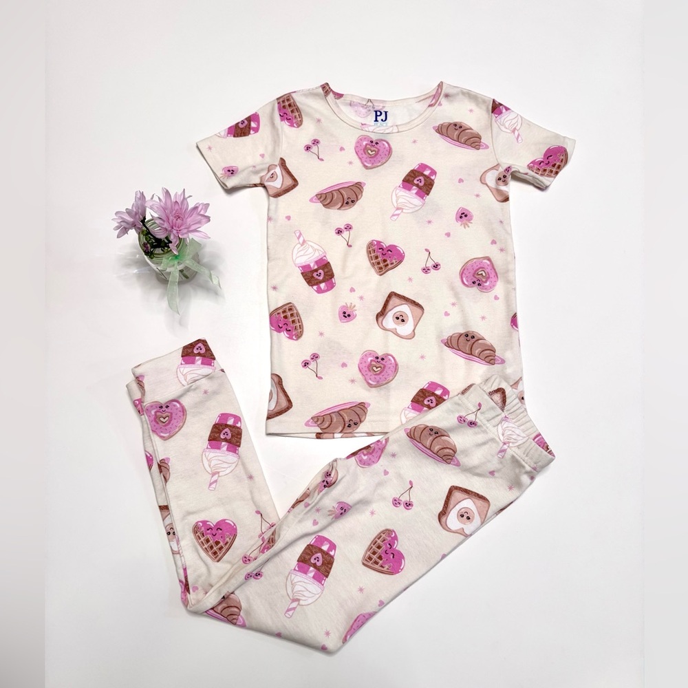 The Children’s Place Girls’ Short Sleeve Breakfast Hearts Pajama Set, size 8
